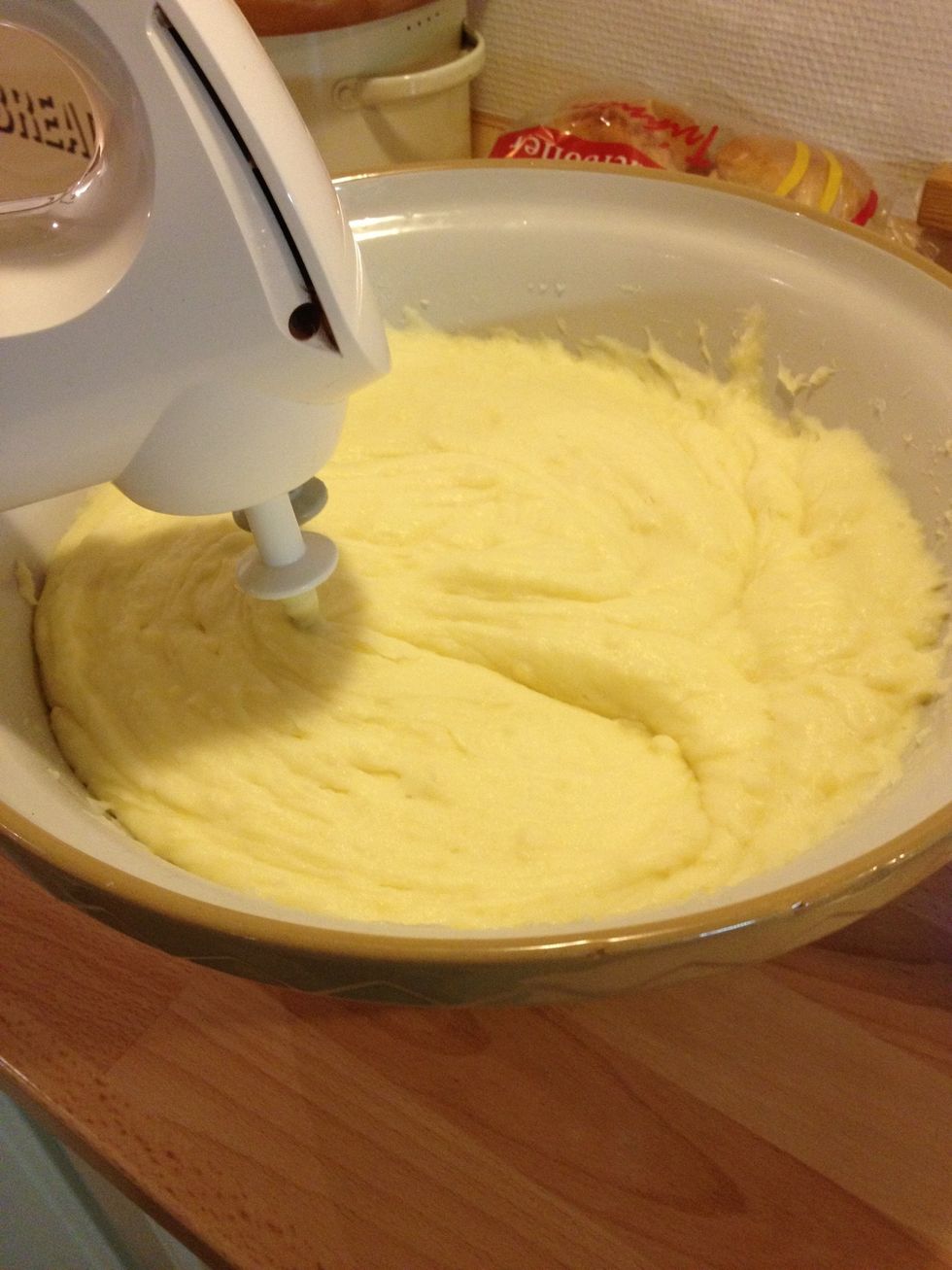 Now take as many potatoes as you want, and boil them (Without skin!!!)