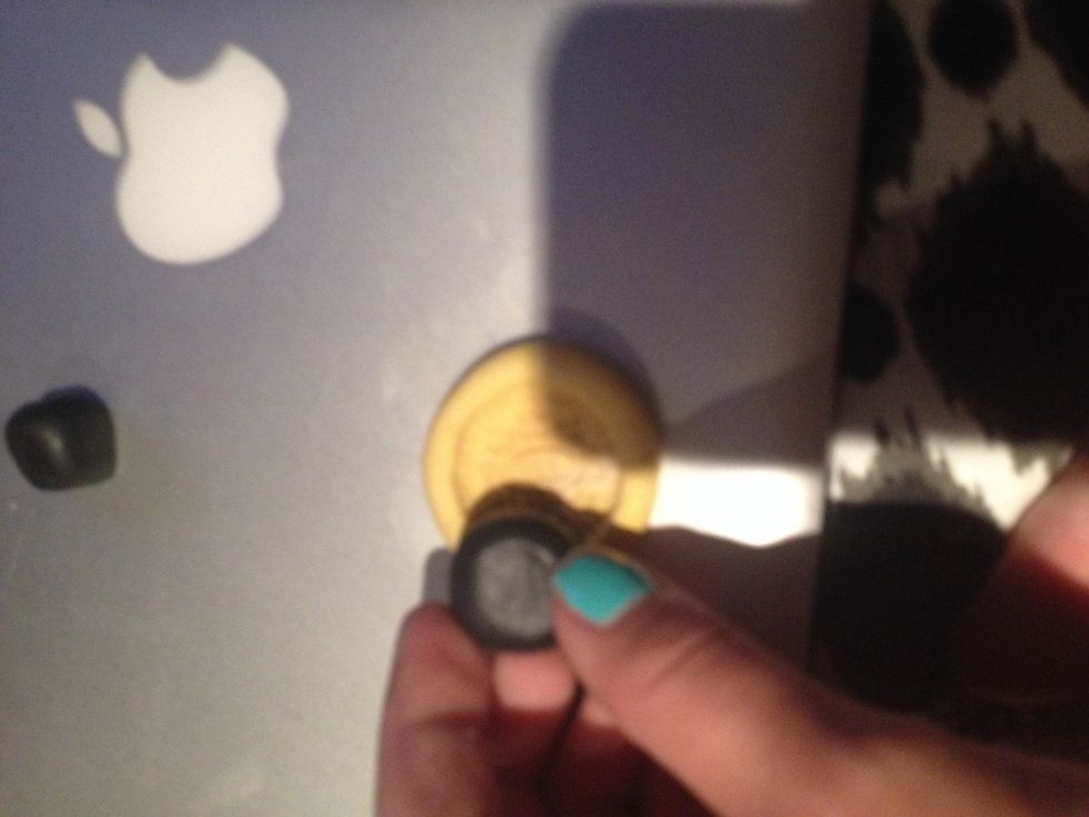 Now take some black and a orea cookie mold