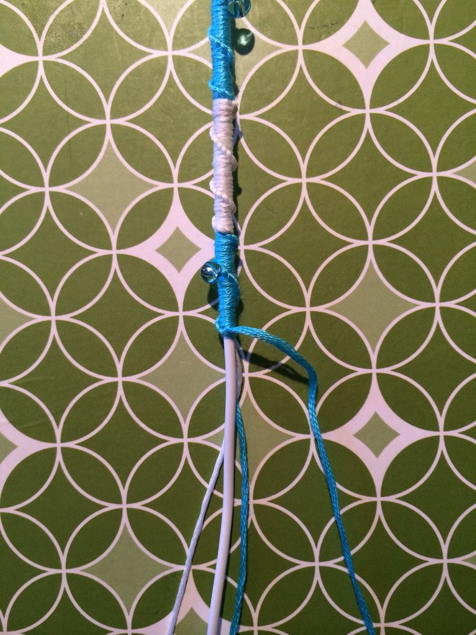 Now that the tail strings are all covered this will move a quicker.