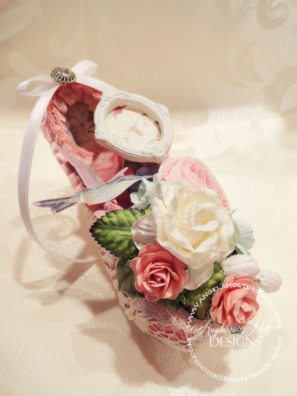 Now that you have your mold created this next video will show you how to alter the mold using various embellishments. http://youtu.be/tNA_ZdtNQcc