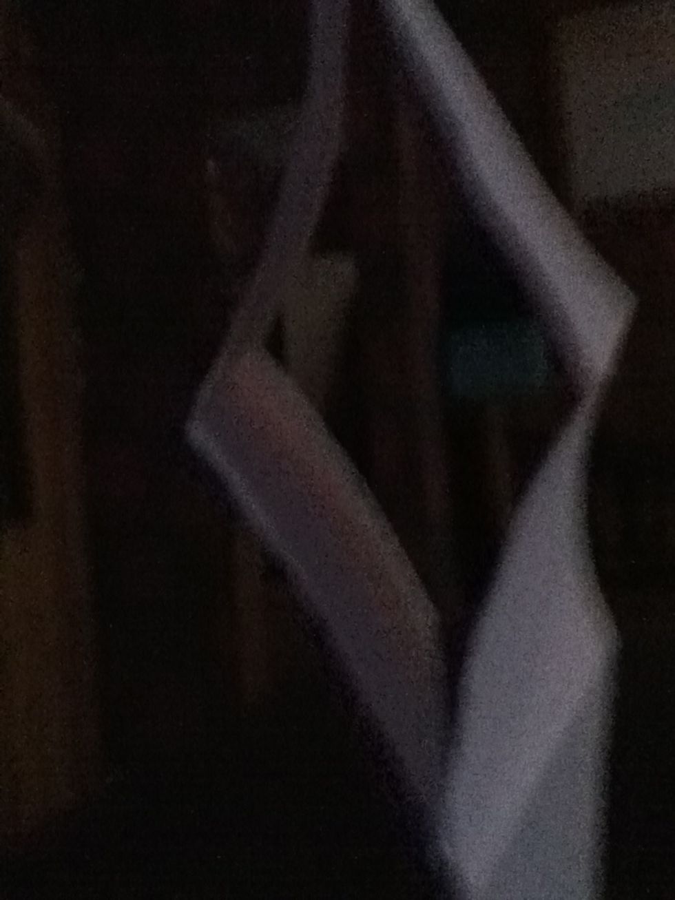 Now this bits a bit tricky, hold the ends and press it in so it looks like a diomand inside.