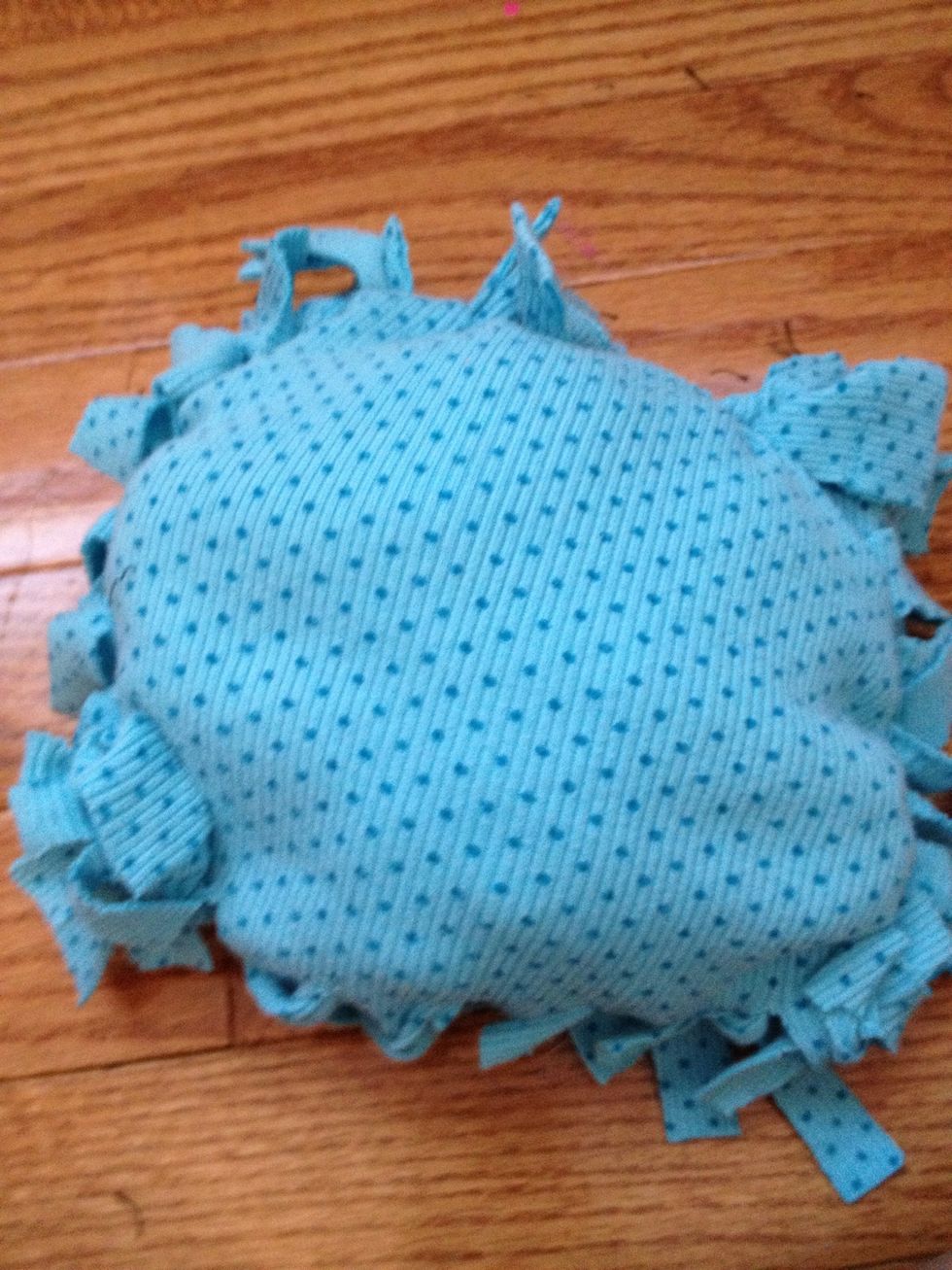 Now tie the rest and you're done!