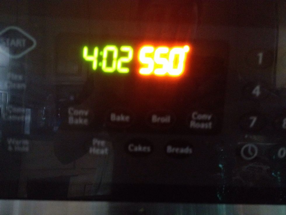 Now to get that nice brown marking like restaurant style when your naan looks done you put your oven to broil