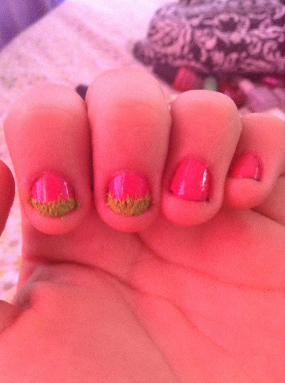 Now to make the grass 3D make a French tip and blow on it for 5 sec and with a sharp object drag it up kinda fast watch the video if you don't understand