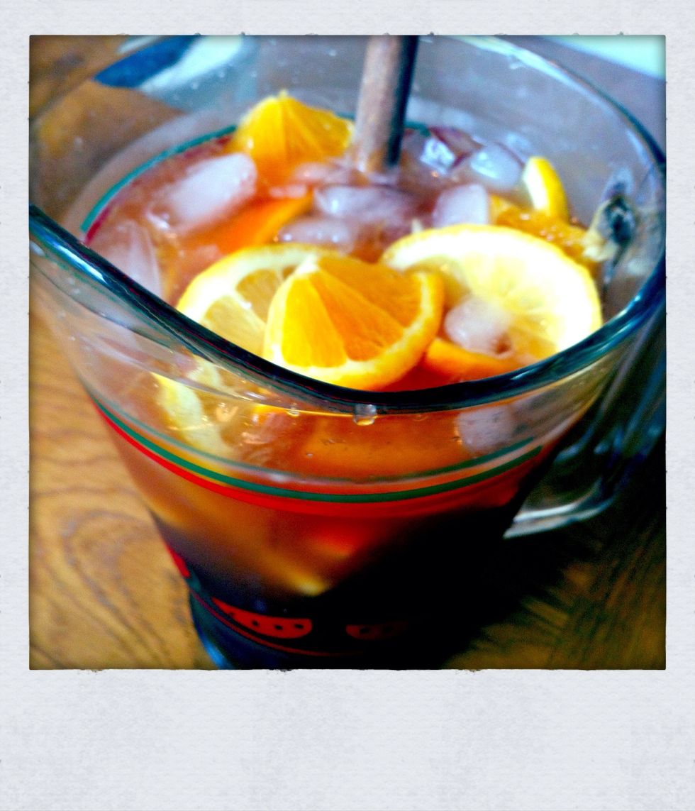 Now top up with ginger ale, stir and serve