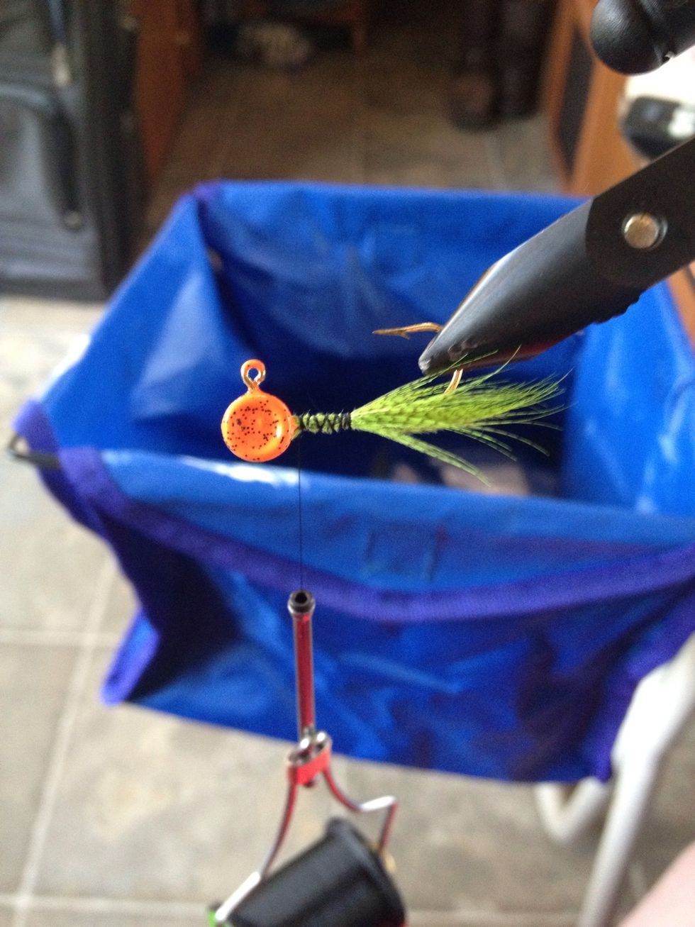 Now trim some more feathers to fill the shank out till you have it how you like it.