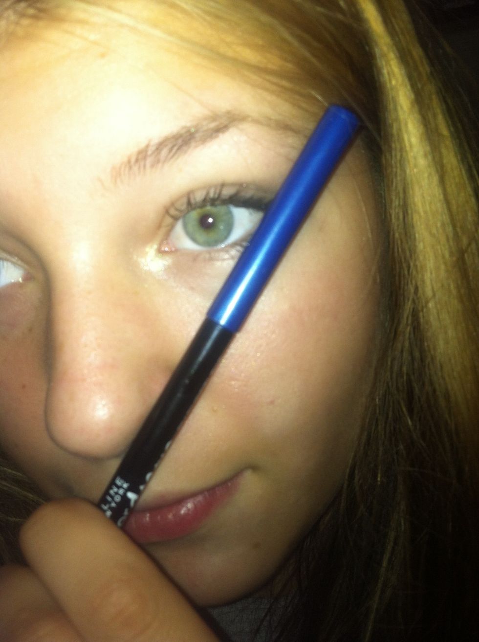 Now turn your straight line to the end of your eyeball, that is where your eyebrow should end