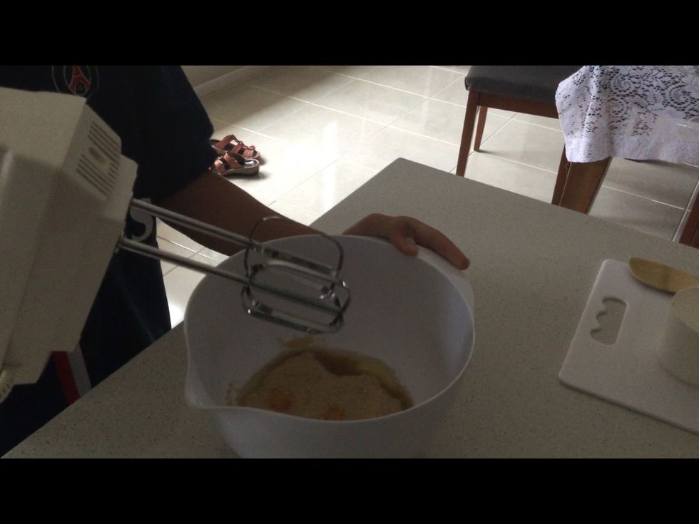 Now use your electric mixer to mix the sugar and eggs