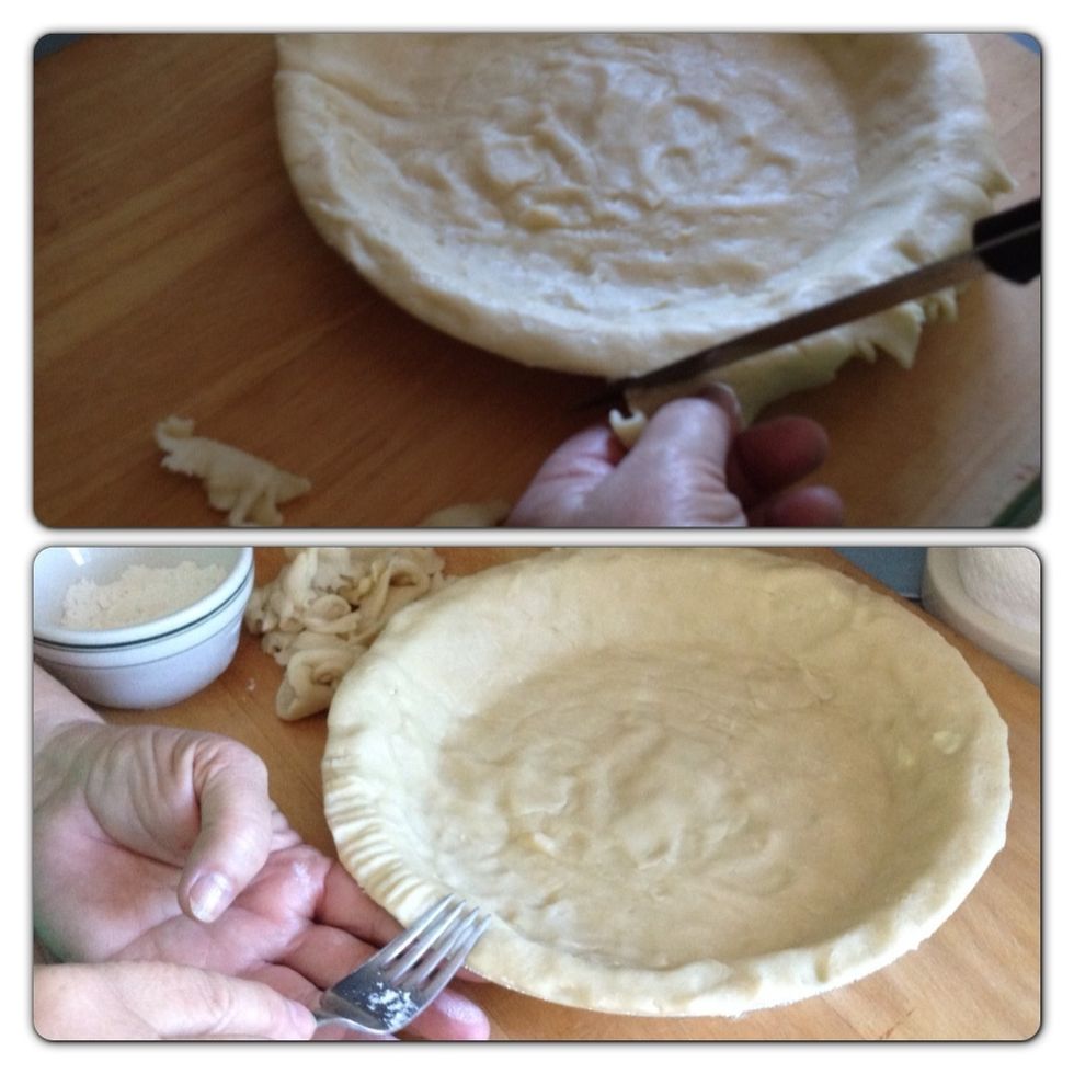 Now we prepare our pie crust. I'm using frozen pie crust but you can also use homemade.