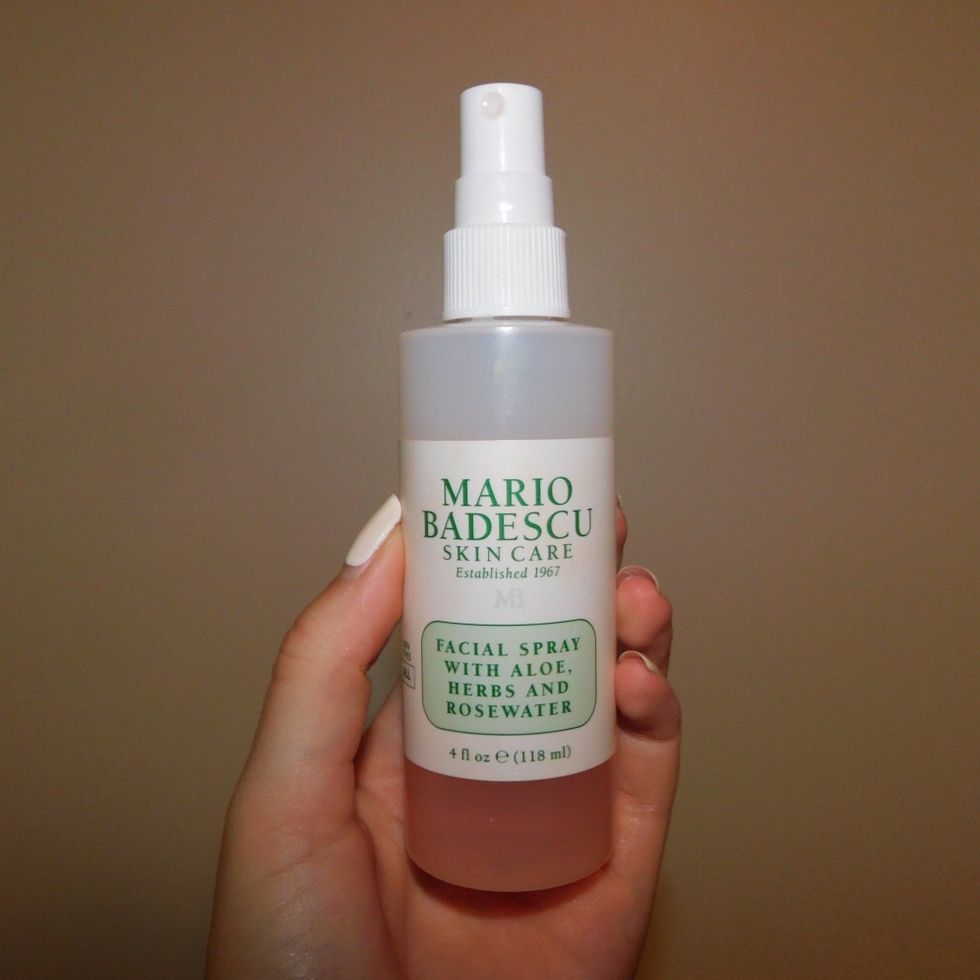 Now you are finished, make sure to spray your face with setting spray.