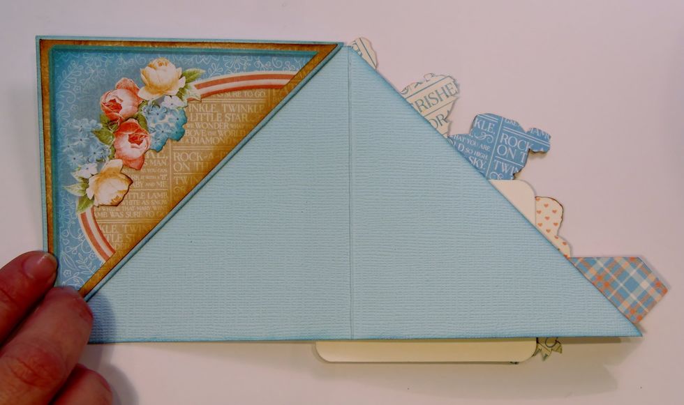 Now you can decorate the left side of the card.