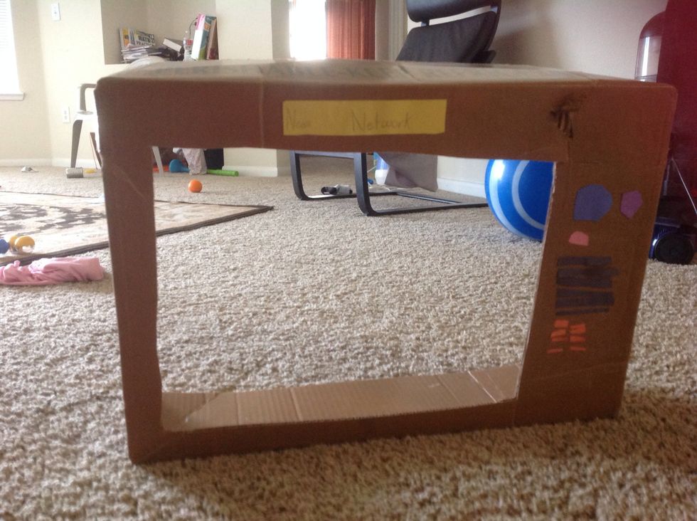 How to create a cardboard tv set B+C Guides