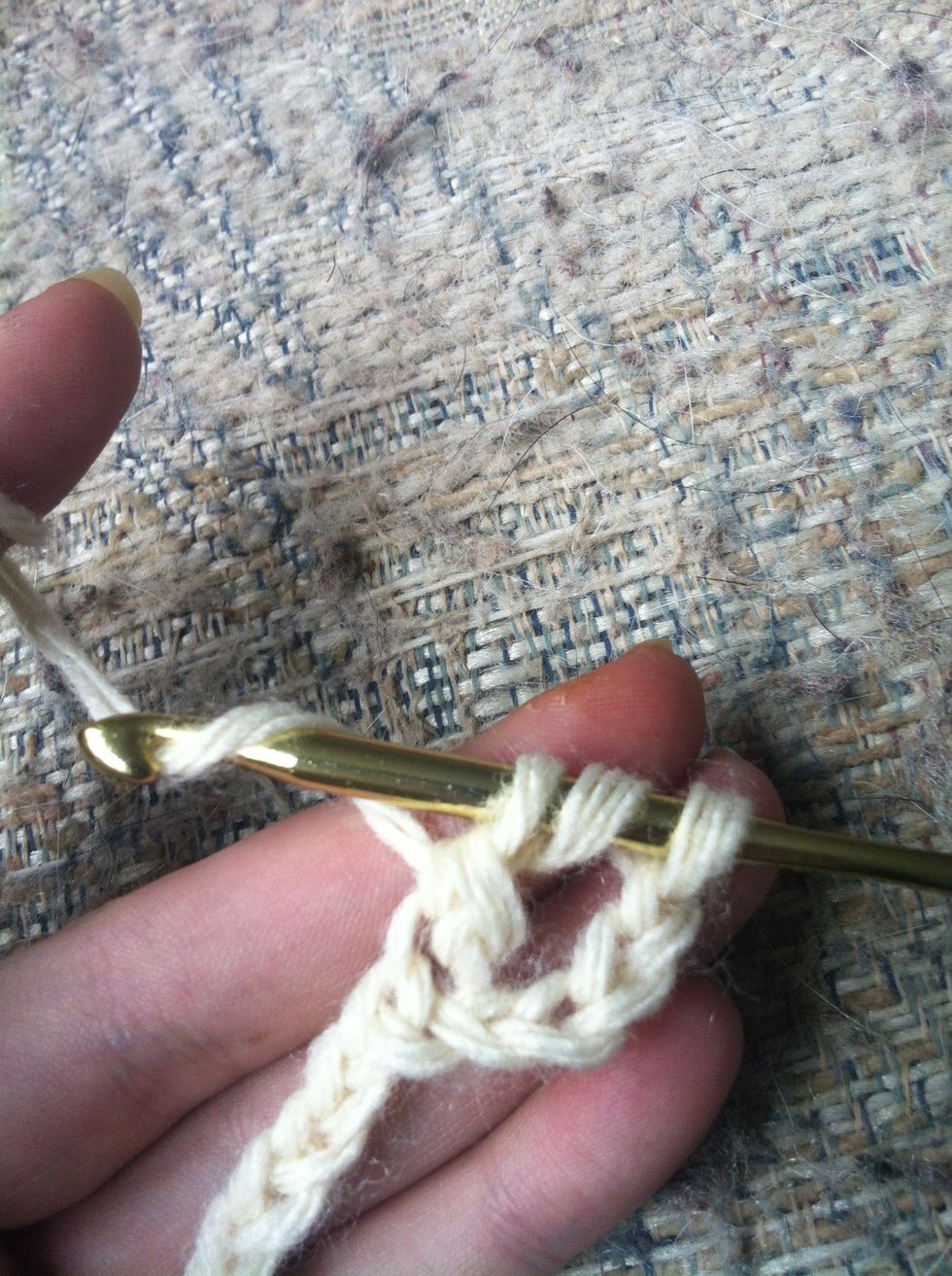 now you have 3 loops left. yarn around and pull trough the next 2 loops
