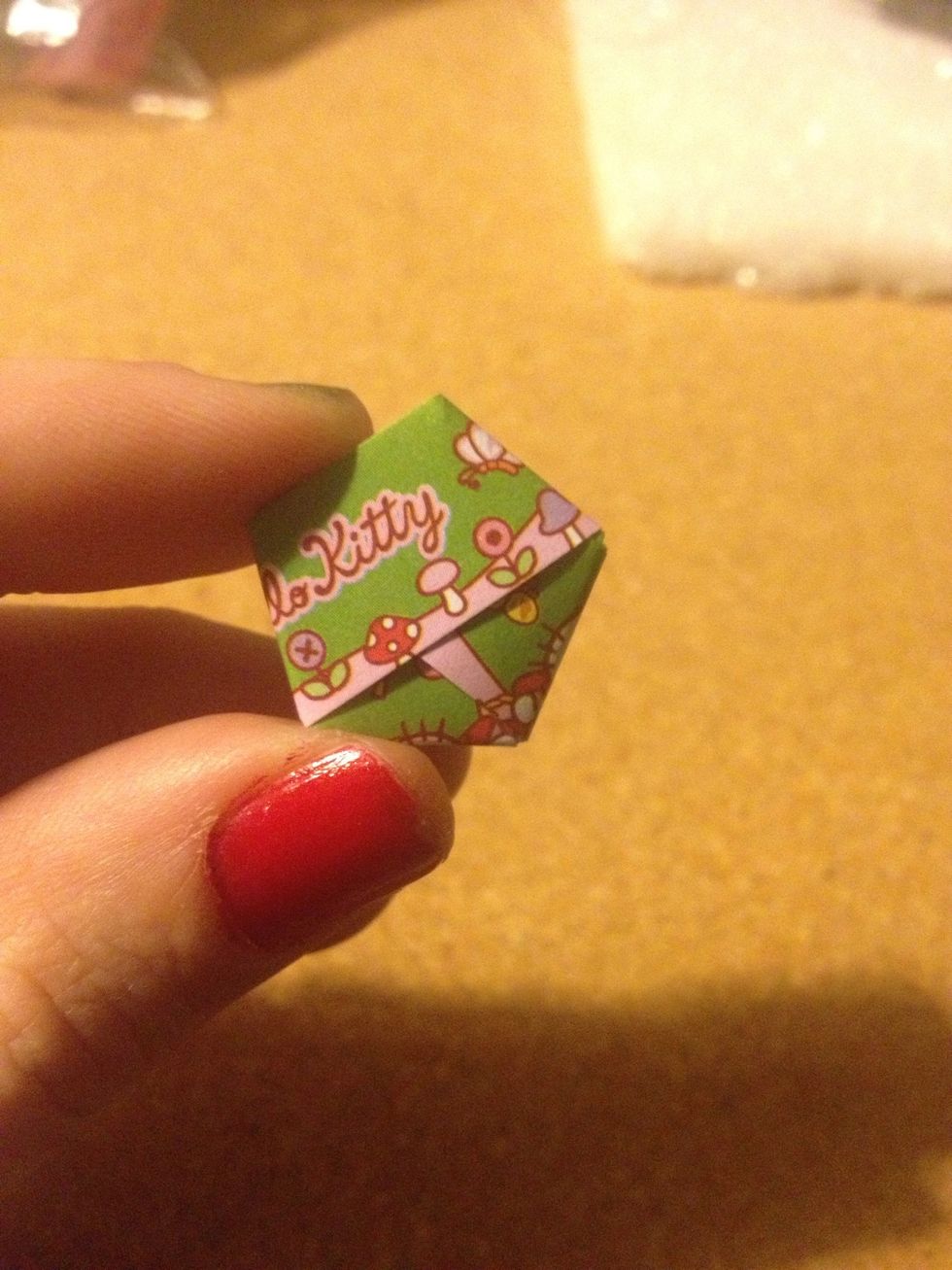 Now you have a cute little hexagon that is ready to be puffed out.