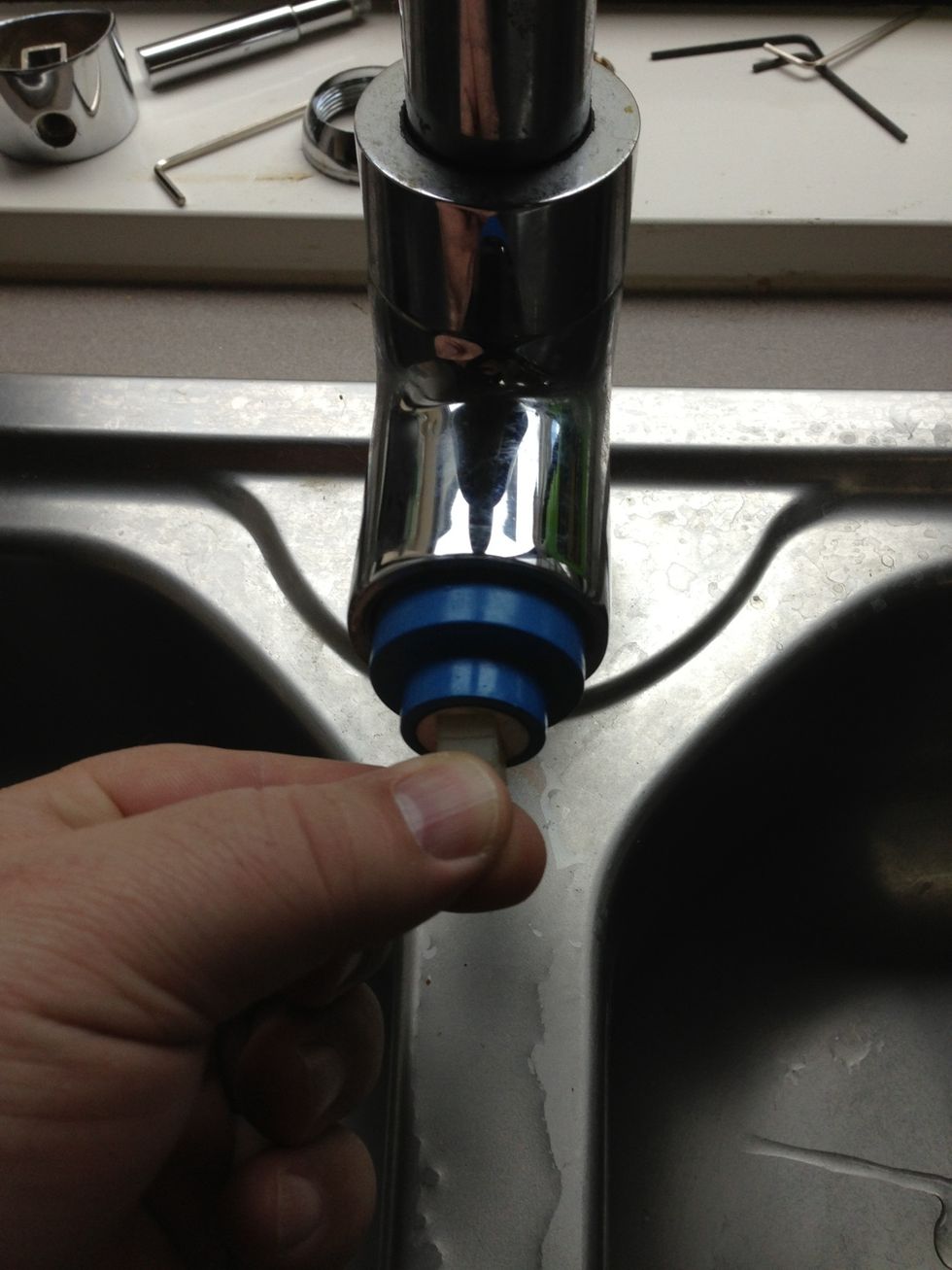 how-to-fix-a-leaking-flick-mixer-tap-b-c-guides