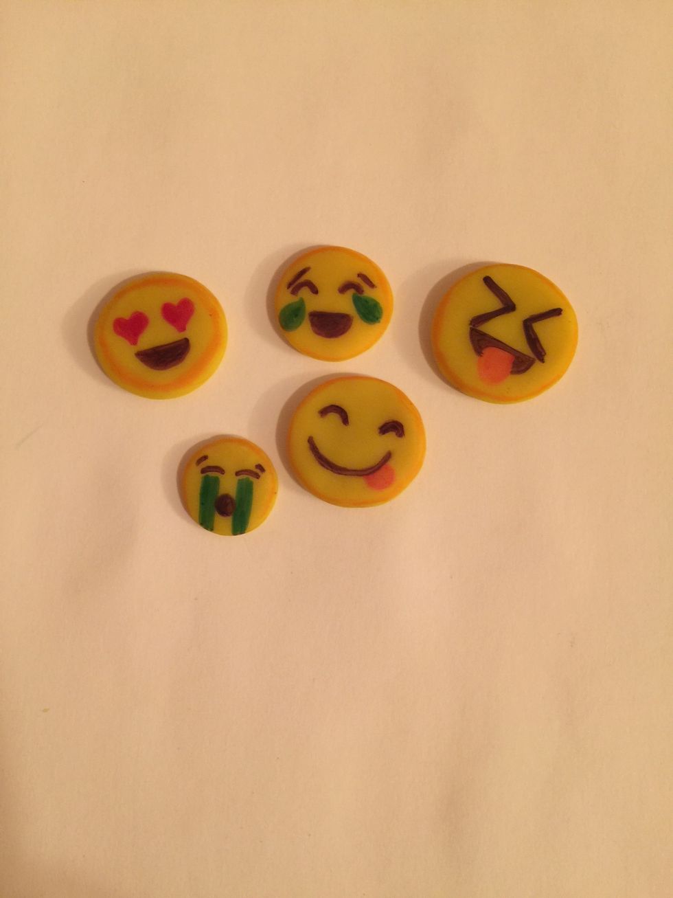 Now you have adorable emojis. You can put magnets on them to stick them on the fridge if you want. Thank you!!!