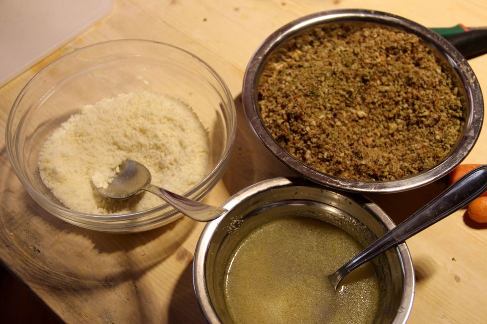 Now you have your breadcrumbs, parmesan cheese and the water from the mussels