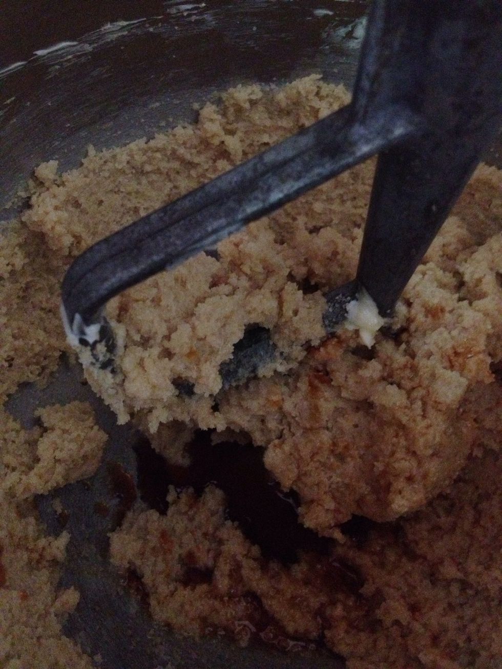 Now you need to mix that vanilla in!