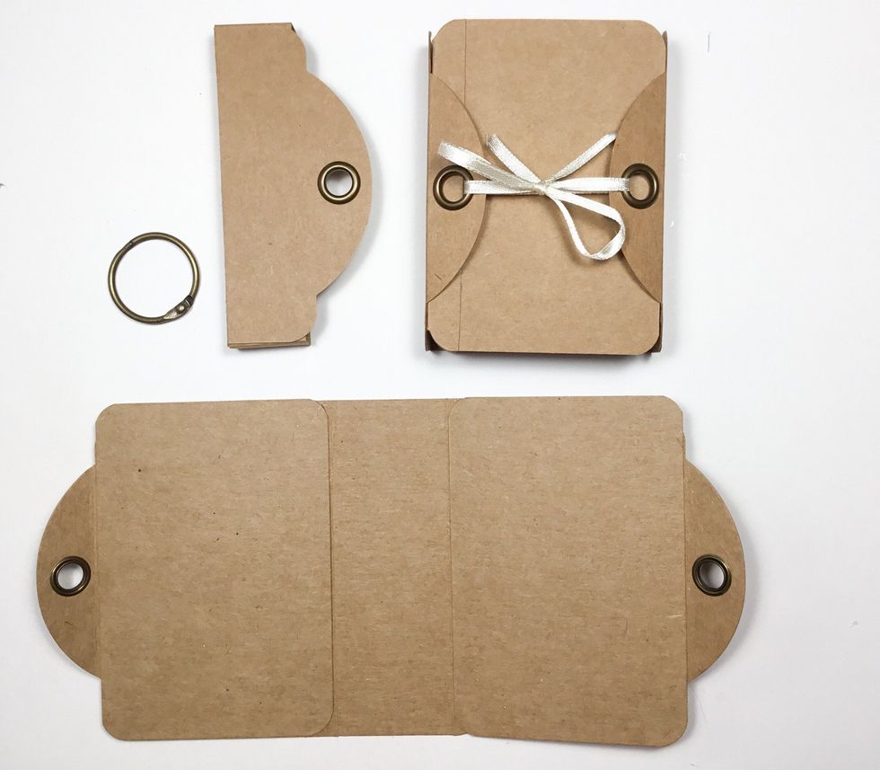 Now you should have a cover, a mini album and a pocket just like the image shown.