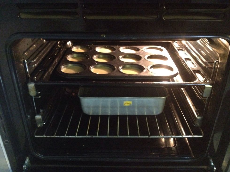 Now, you wanna fill up a pan halfway with water. And place it under the cheesecakes. This helps with even cooking. :) bake for 18-22 minutes.