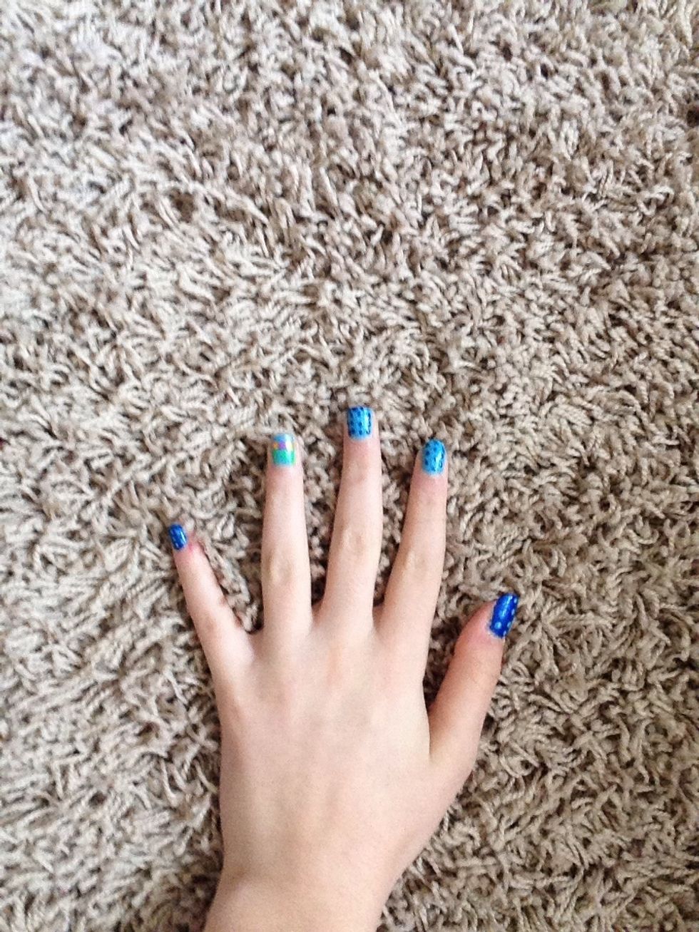 Now your done!!! You can change up the colors too like putting purple instead of blue.