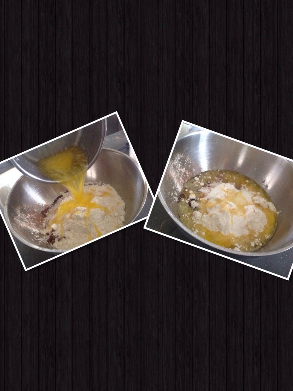 Nu ska du h\u00e4lla i det sm\u00e4lta sm\u00f6ret now you pour in the melted butter