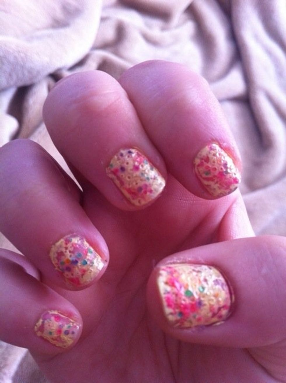 OH! And if you're OCD like me and decide to pick the sprinkles off, you're still left with a weird but cool result I like to call "Funkfetti" ha! Enjoy!!!