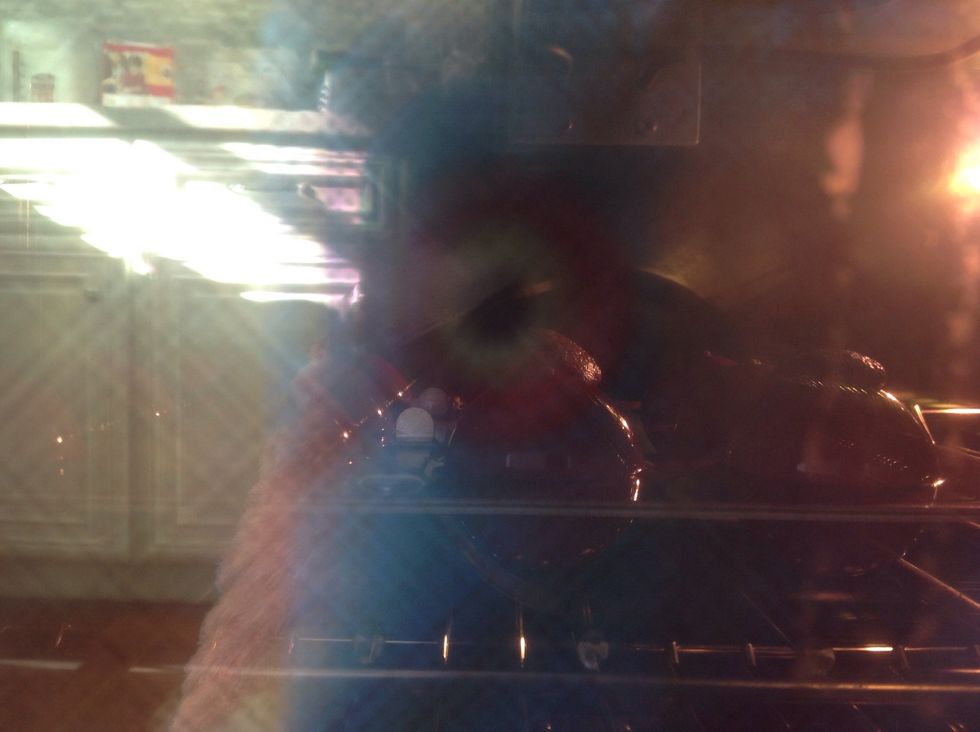 Oh no! Too much batter. Don't do that again! If you can see it, it overflowed!