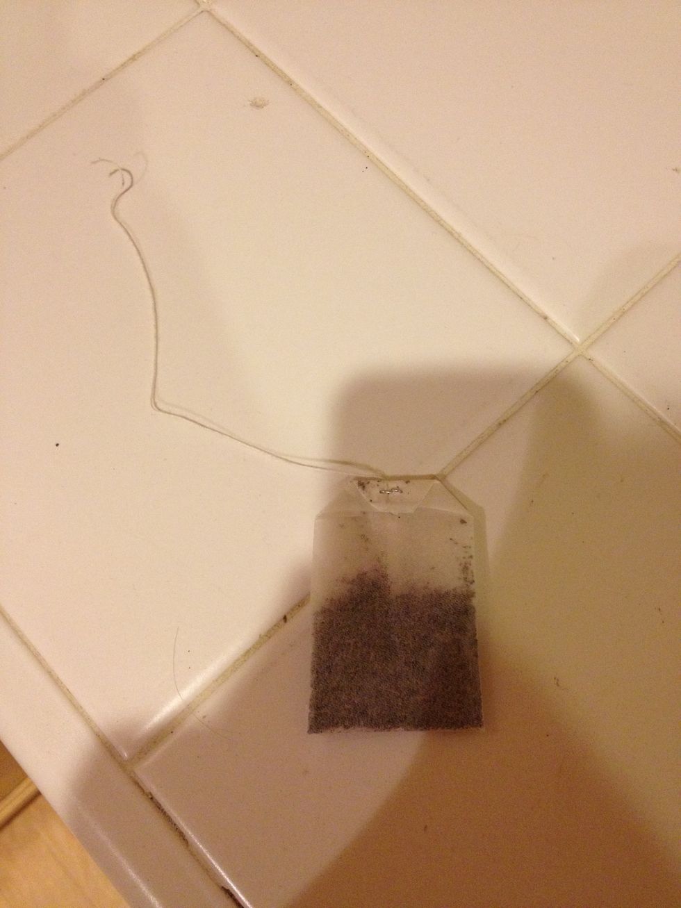 Oh, the poor tab free tea bag. If only there was a way to use it without having to fish it out later. Well, there is!