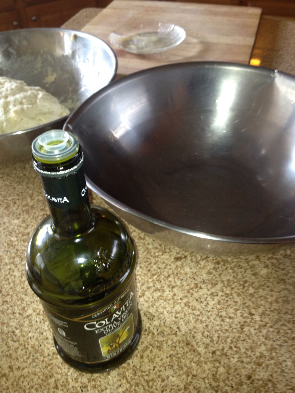 Oil clean bowl
