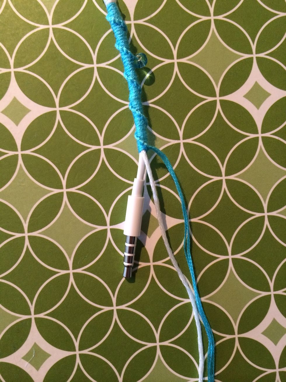 Ok I think I am done now, lol. Let's make a few knots with all your string to secure the ending.