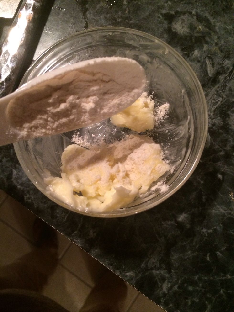 Ok now let's make a buerre blanc, which is basically a roux. Take the flour and butter and mix together.