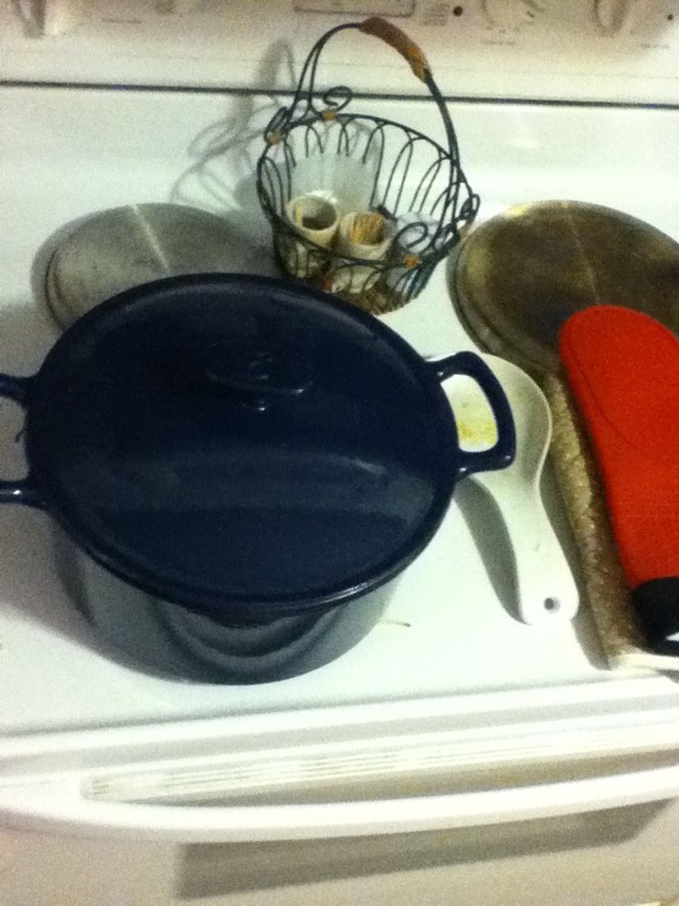 Okay, 45 minutes is up! Take your giant pot out of the oven and let it rest 15 minutes. Don't open it yet!!!