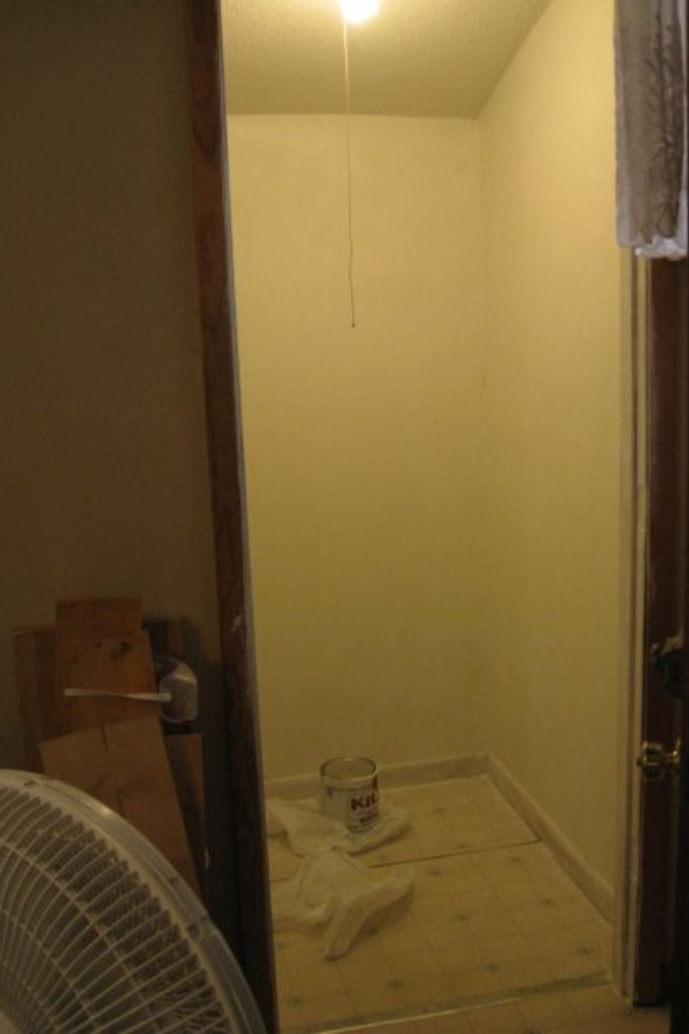 Okay I got Kilz paint on.