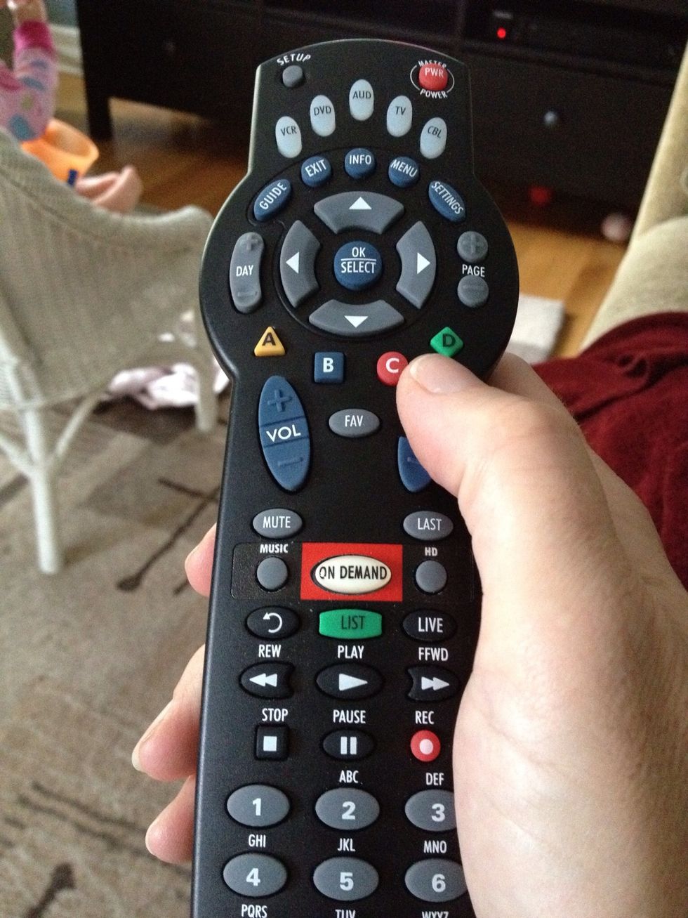 Okay, I'm trying to put on a kids show for the frantic toddler but the remote is not working. I'm even trying the idiotic method of pressing the buttons harder!