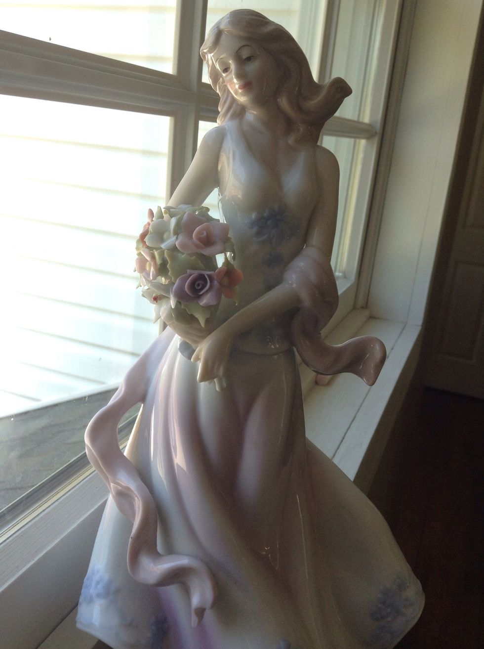 Okay so I found natural light, but it's in a weird spot. Moving on!