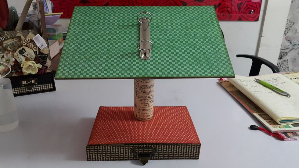 Okay, you can adhere all the parts together now