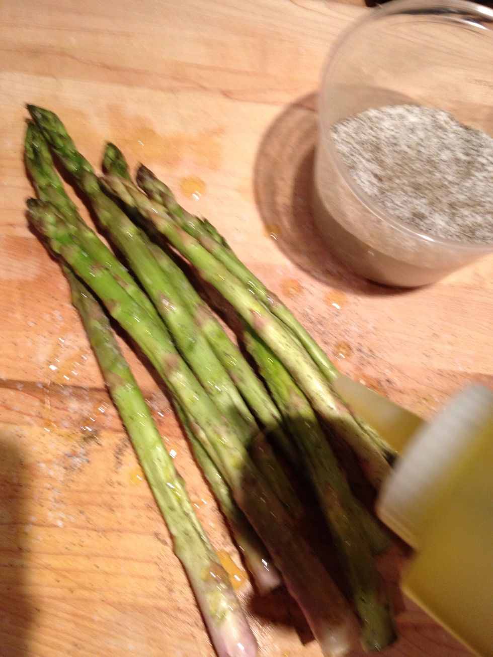 Olive oil and salt/pepper marinating