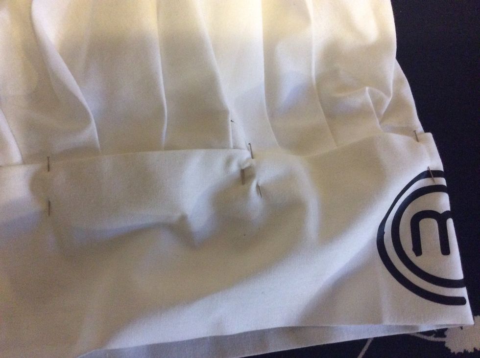 Om du f\u00e5tt n\u00e5larna p\u00e5 insidan s\u00e5 s\u00e4tt nya p\u00e5 utsidan och plocka loss de p\u00e5 insidan.