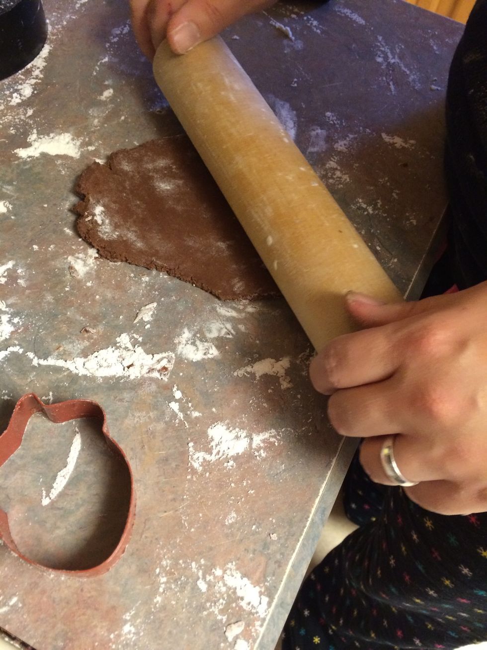 On a lightly flowered surface, roll each portion into 6 inch circle