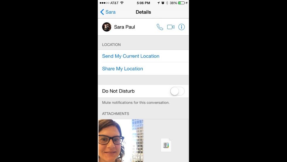 On the details screen you have the option to share your location. If you choose Share my Current location it does not update. If you choose Share my Location it will update based on how long you want.