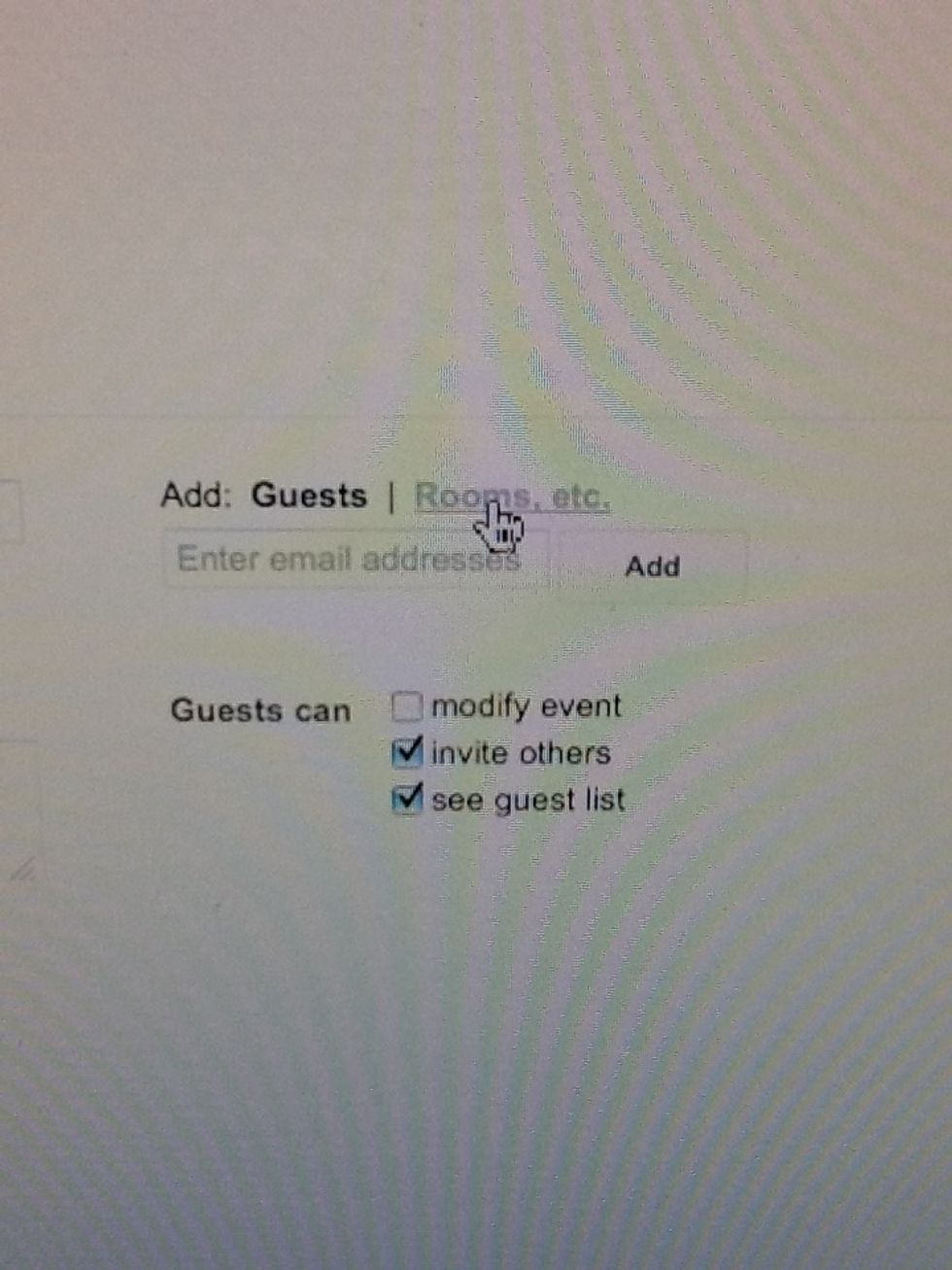 On the right the screen will default to "Guests". You will need to click on "Rooms, etc."