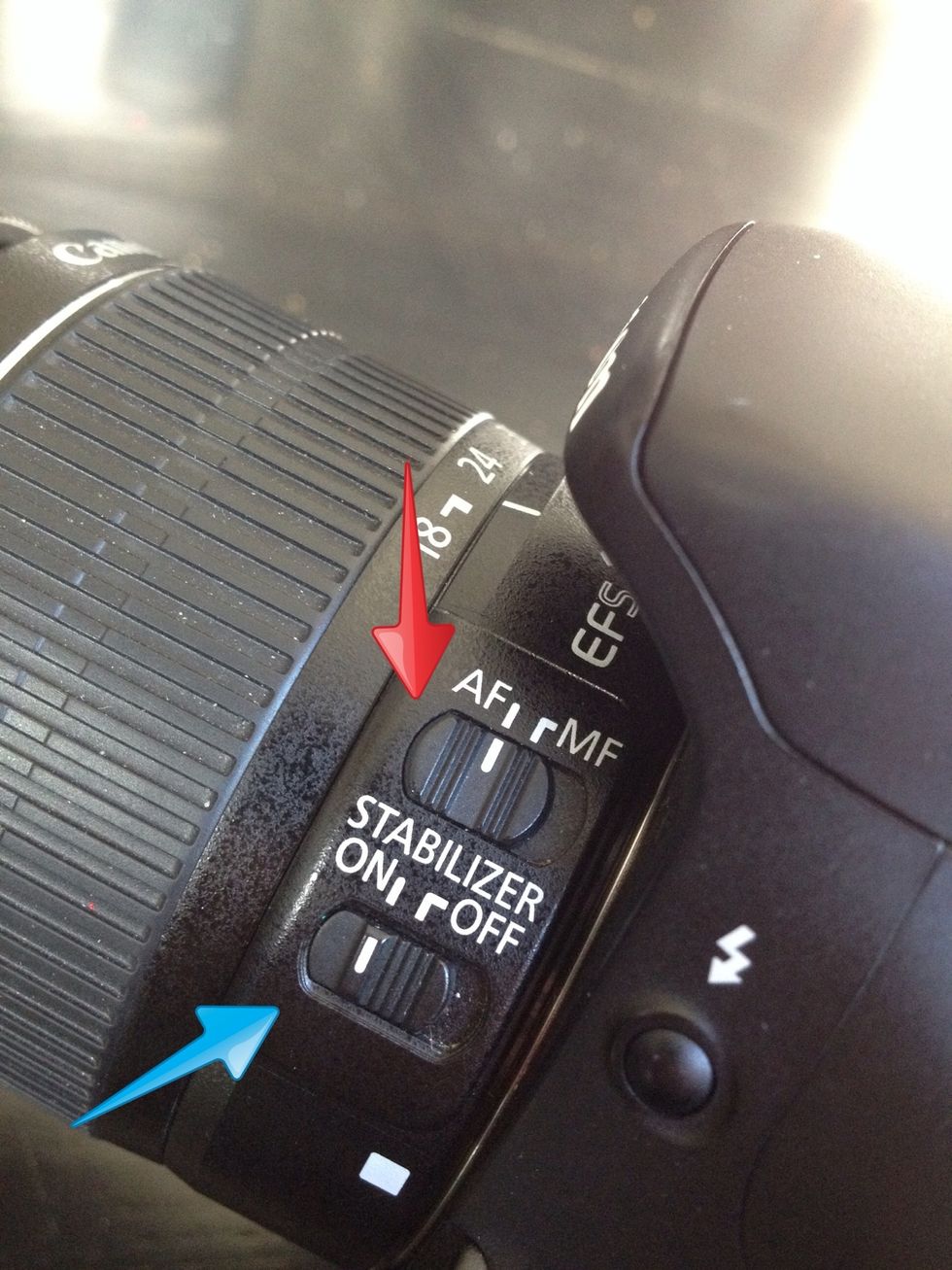On your lens, make sure the autofocus and stabilizer are switched on.