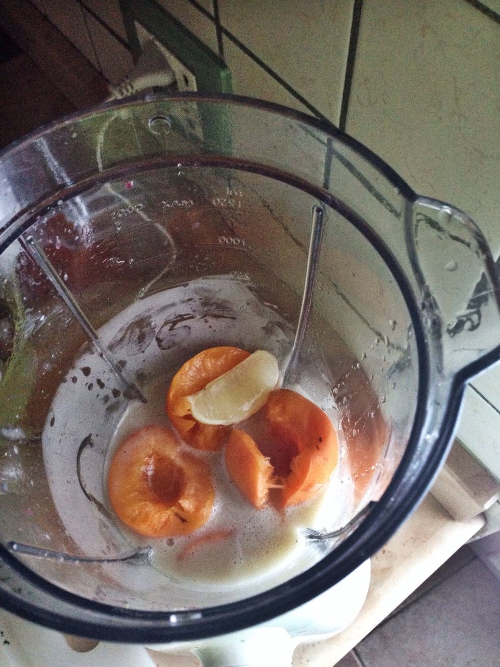 Once again pour another bit of banana mix back in the blender and mix it with the apricots and a wedge of lemon if u like.