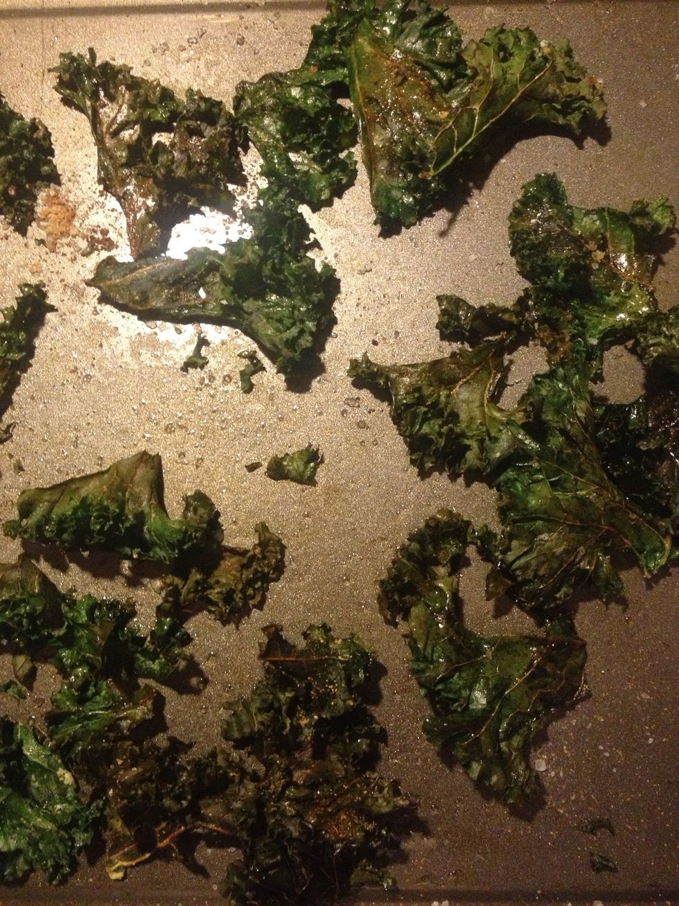 Once crispy, and slightly brown, remove the kale chips from the oven. Enjoy!
