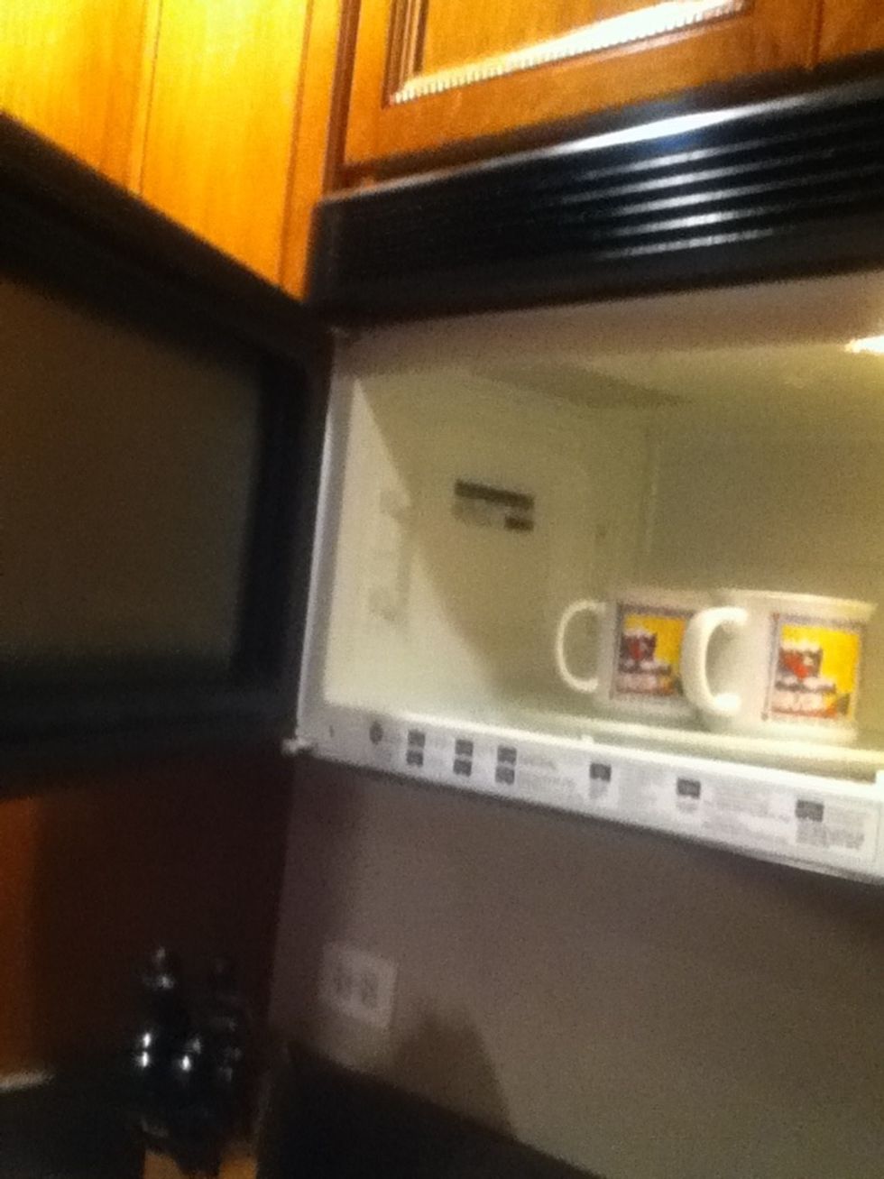 once done let the cakes sit in the microwave with the door open for 30 seconeds to settle