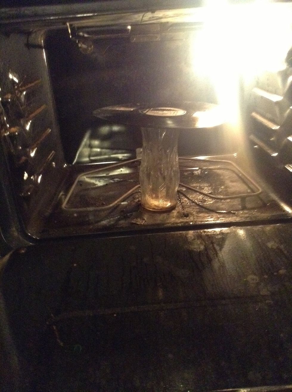 Once oven is ready, set the vase and record in for about 10 seconds or until it looks like its melting