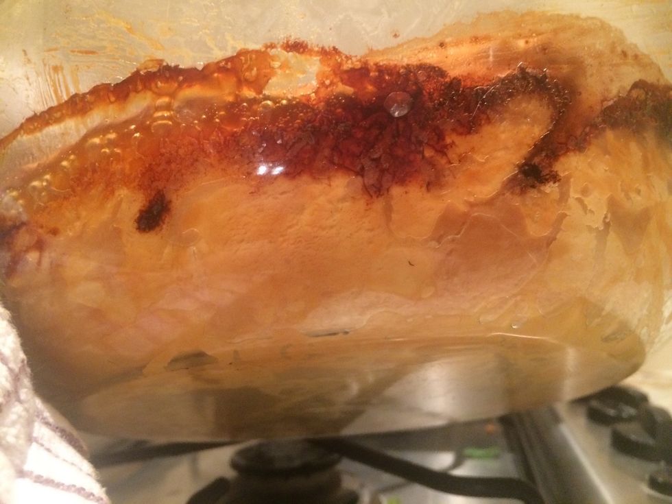 Once pastry on side and bottom are golden... Serve!