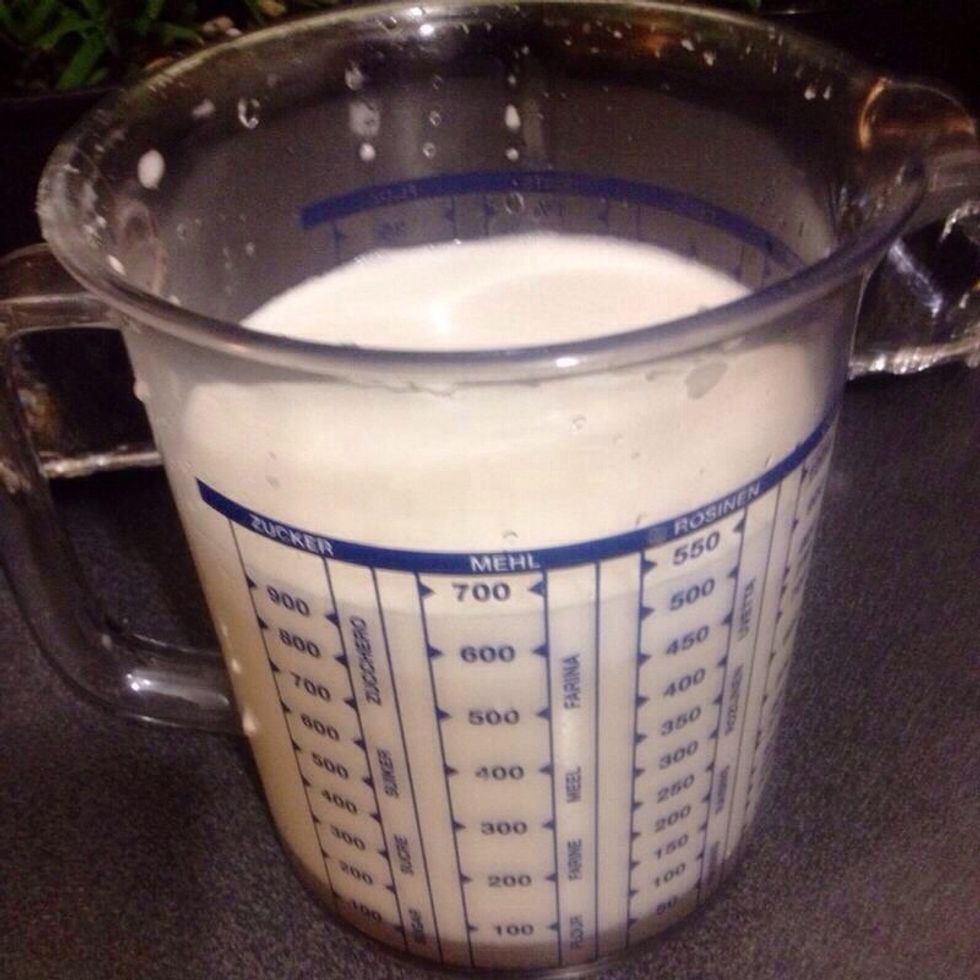 Once strained you can add flavourings such as vanilla extract or sweeteners such as agave nectar. I did not use either for my recipe as I enjoy the pure flavour of the coconut. \ud83d\ude0b\ud83d\udc4d