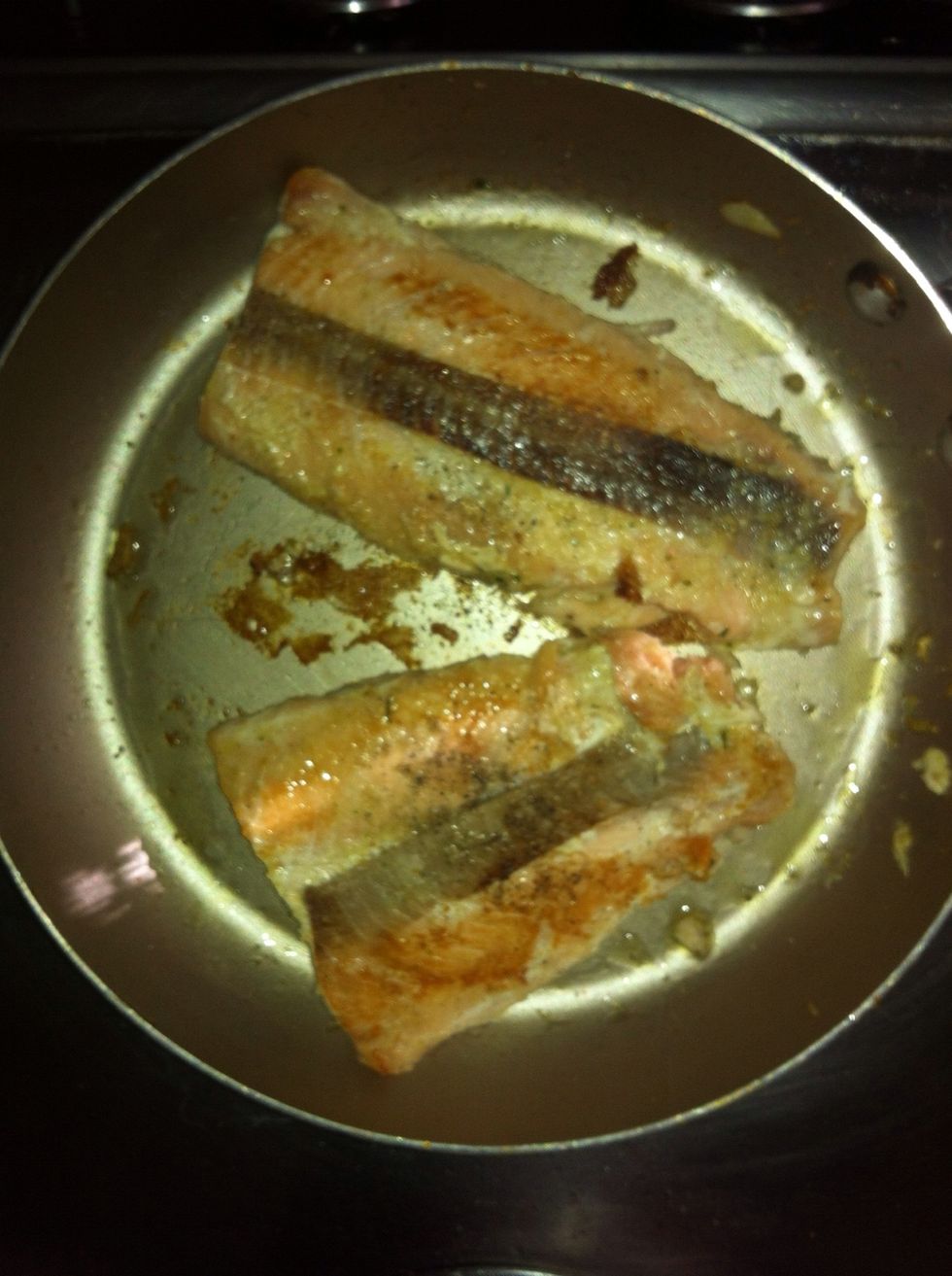 Once the 2sides are golden, it's ready